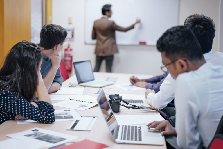 Suivre une formation Qualiopi, un bon plan pour être formateur certifié Qualité